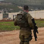 "אנחנו מדינה של גיבורים": האח השכול שממשיך ליצור ולשיר – גם מהמילואים