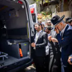 אבל כבד: אלפים נפרדים ממרן הרב מאיר מאזוז זצ"ל | שידור ממסע הלוויה