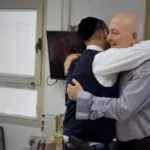 סיפורו של מנכ"ל העמותה שמסייעת לילדים החולים בסרטן | צפו