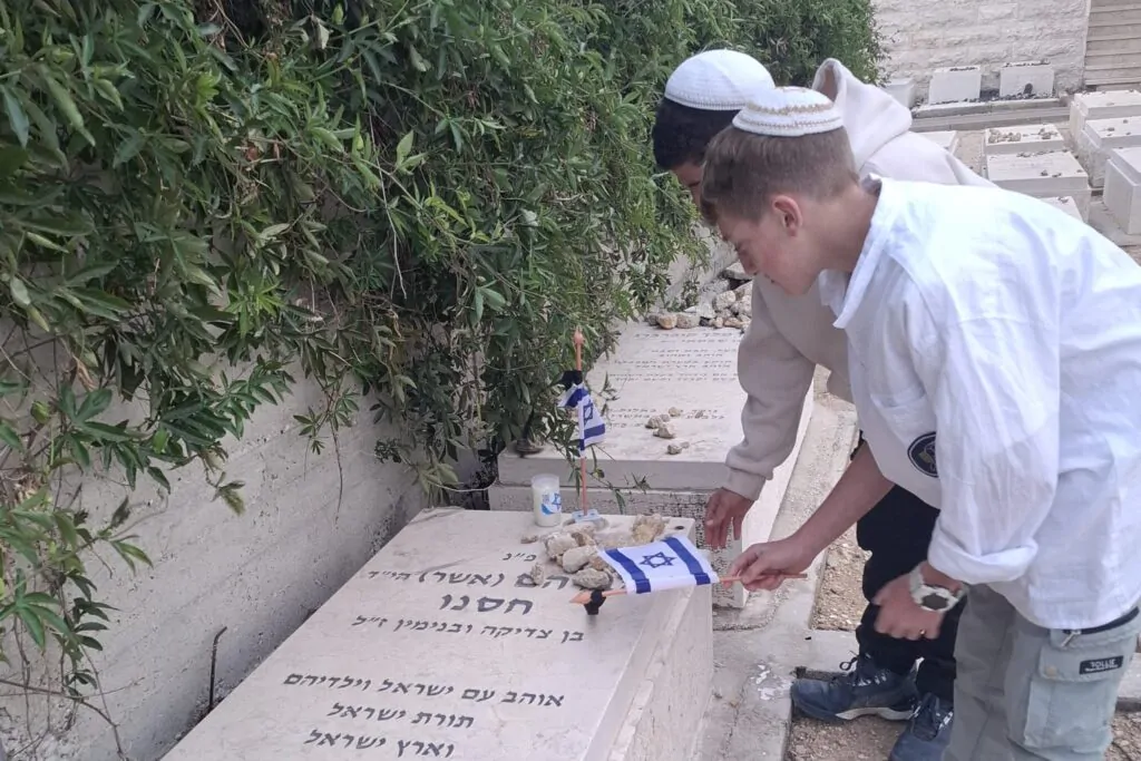 נר לנופל