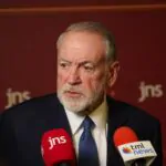 לאחר האמירה החריגה של האקבי על ישראל: בארה"ב מבצעים בקרת נזקים