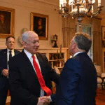 ברקע ההתנגדות לפתיחת מעבר רפיח: נתניהו נפגש עם וויטקוף