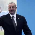 אחרי מסעוד פזשכיאן: ראש הממשלה יבקר אצל שכנתה של איראן