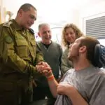 הרמטכ"ל ביקר פצועים בבית לוינשטיין: "יש פה עוצמות בלתי רגילות"