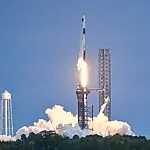הגיעה רחוק מתמיד: SpaceX שיגרה רקטת ענק לחלל – כך זה נגמר