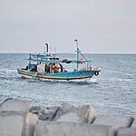 חמישה דייגים אותרו בלב האוקיינוס לאחר שנעדרו 55 ימים – זה מה שהם שתו