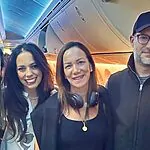 תיעוד מרגש: אימו של החטוף עידן אלכסנדר בדרכה לישראל