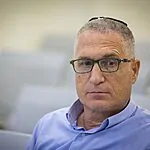 הסתתר בחניון: כך התנהל תא"ל טסלר רגע לפני התקיפה באיראן