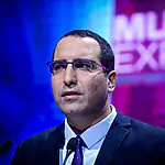 המוסד, אמ"ן והמערכת כולה – ירון אברהם מבהיר מה קורה באמת