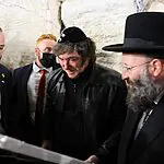 היישר משדה התעופה: המקום בו בחר נשיא ארגנטינה לפתוח את ביקורו