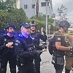 צעד אחר צעד: כך פועלים הכוחות לחלץ לכודים