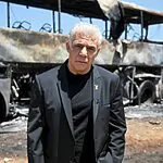 מזירת הנפילה בהרצליה: המסר המצולם של יאיר לפיד לטראמפ