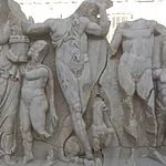גילוי ראשון מסוגו בישראל: ארון קבורה נדיר נחשף בקיסריה
