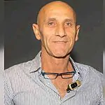 האב האהוב והאיש של האדמה: סיפורו של יאיר יעקב