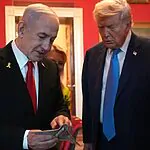 האומן שייצר את המזוזה בצורת ה-B2: "חייגו ממשרד רה"מ"