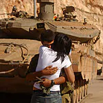 "האתר קרס מעומס": מאות בנות מעוניינות להתחתן עם פצועי צה"ל