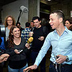 אחרי שהודיע על פרישה: זה העיתונאי שהחליף את עמית סגל