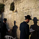 צום י"ז בתמוז – זמני הצום, הלכות עיקריות ומשמעות היום