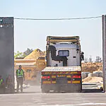 הגדלת מעבר כרם שלום: צה"ל מכין את הדרך לסיוע והגירה מעזה