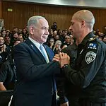 נתניהו בביקור בשב"ס: "האסירים שלטו בבתי הכלא – זה נגמר"
