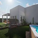 תכנון אדריכלי ועיצוב פנים תחת קורת גג אחת בהובלת יקי אדיר