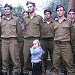 "הבן שלי בצבא, אח שלו מסרב להתגייס": המהפכה השקטה בחברה החרדית