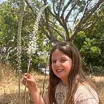 מלך סוף הקיץ: הפרח שאוהב להיות לבד גונב את ההצגה