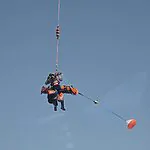 במבצע מהאוויר: נערה חולצה מנחל ערוגות