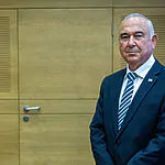 "כשאדם מותקף לא שותקים": חבר הכנסת מהאופוזיציה מתייצב לצד אלי דלל