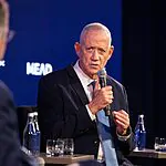 "צריך ללכת עד הסוף": בני גנץ מציב קו ברור לגבי עתיד עזה