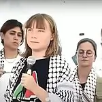 חברה של גרטה: פעילה פרו-פלסטינית נשכה אשת שב"ס ותועבר לחקירה