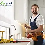 בעל מקצוע עם המלצות באינטרנט לעומת “המלצה מפה לאוזן” – מה באמת יותר אמין?