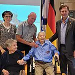 סמל של גבורה: אחרון שורדי מרד גטו ורשה, הלך לעולמו