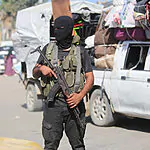 בניגוד למתווה האמריקני: חמאס דורש לשלב אלפי שוטרים במנגנון המנהלי של עזה