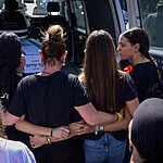 יוסי שרעבי מובא למנוחות: "הלב שבור אבל הראש מורם"