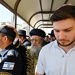 בהשתתפות שורדי שבי חמאס: המונים במעמד ברכת הכהנים הראשון