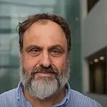 מרצה ישראלי הותקף, אקדמאים תמכו בו: "הם התעסקו עם הפרופסור הלא נכון"