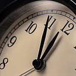 אחורה או קדימה? כל מה שצריך לדעת על המעבר לשעון חורף