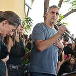 "ואז החיוך שלך בזמן לגימת הקפה": מישל ספד לבנו גיא אילוז ז"ל