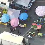 לאור יום: מחבל נעצר בלב השוק של רמאללה – ונורה ברגלו