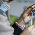 במטרה להתמודד עם התחלואה: כחצי מיליון מנות חיסון נוספות הגיעו לישראל