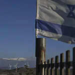 ארץ ישראל נקנית באמונה: 44 שנים לחוק שהוכיח כי הביטחון לבדו אינו מספיק