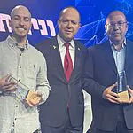"שרנו שיר של אייל גולן – ושכחנו שאנחנו בעזה": שורד השבי משתף לראשונה