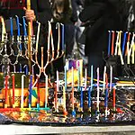 מאנטרטיקה ועד החשמונאים: תיעודים מהדלקת הנר האחרון של חנוכה