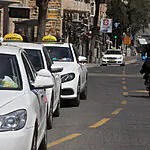 אפליקציית מוניות חדשה תאפשר לנוסעים לבחור וכך להוזיל את העלות
