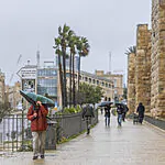 גשם קל עוד איתנו – אבל הטמפרטורות דווקא עולות: תחזית מזג האוויר