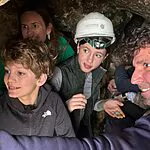 נכדיו של הבכיר האמריקני נכנסו למערת מסתור בישראל – ומצאו מטבעות עתיקים