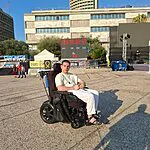 "הם שמעו את הסיפור שלי וגילו רוחב לב ענק": דויד הגיע למופע של מני עוזרי