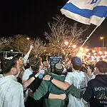 במגרש הביתי של לפיד: אירוע מרגש בישיבה לזכר הבוגרים שנפלו על הגנת המדינה