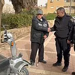 הקשיש הודה לשוטרים: החשודים שגנבו את הקולנועית שלו נעצרו